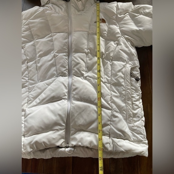 North face white hooded puffer 600 fill jacket - Picture 6 of 16